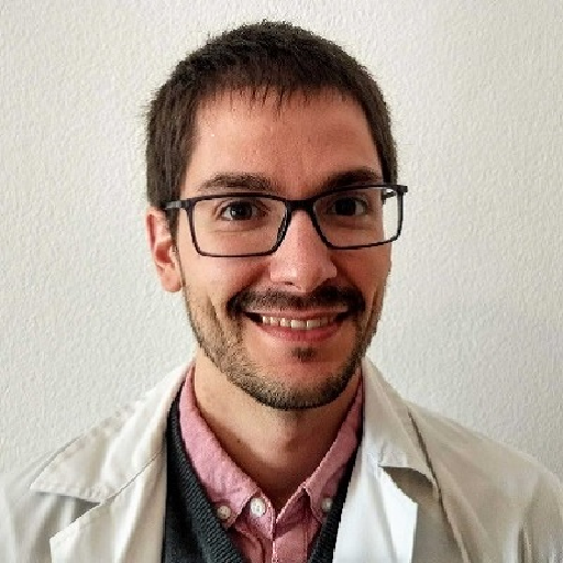Dr. Larrosa Barrero, Roberto