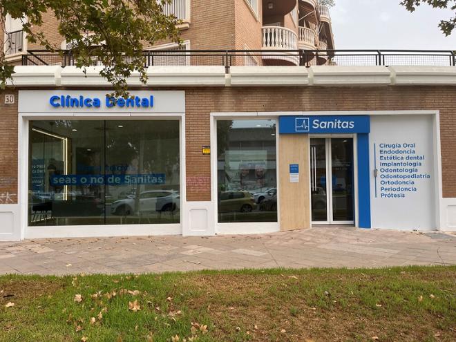 Clínica Dental Sanitas Murcia_Recepcion