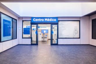 Entrada Centro Médico Sanitas Las Rozas