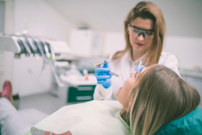 poste de endodoncia, endodoncia con poste