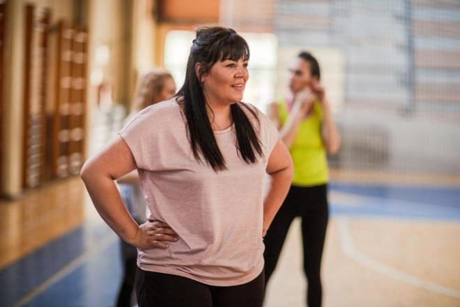 mujer haciendo deporte