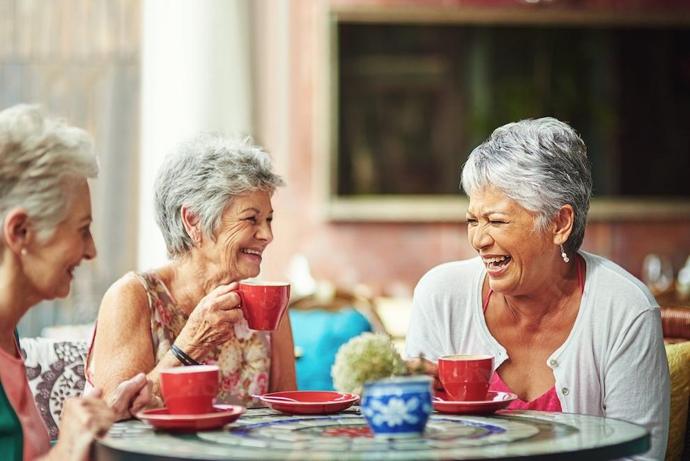 beneficios socialización personas mayores