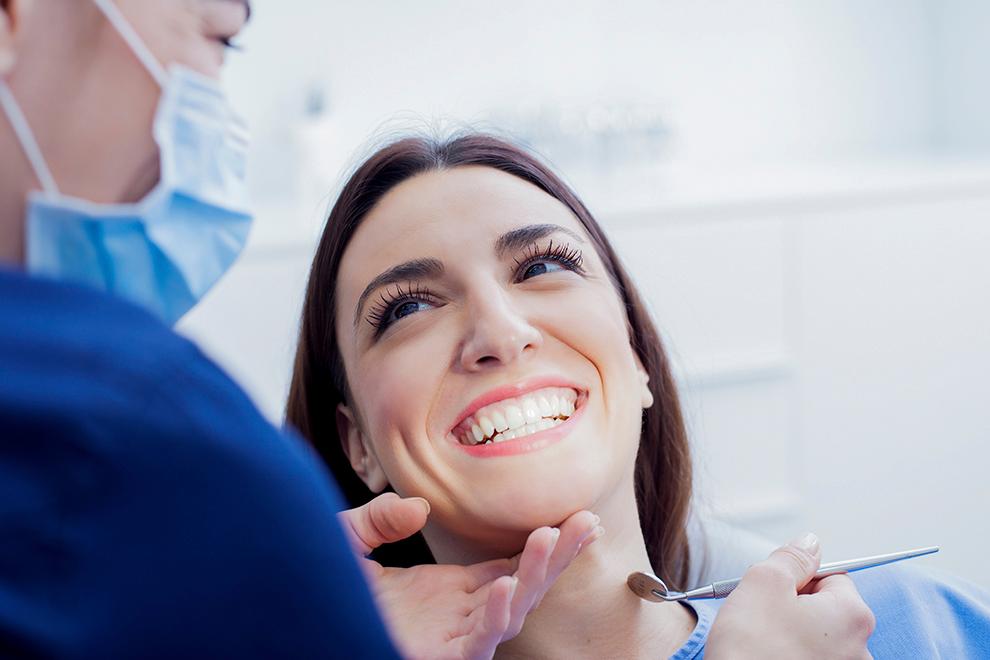 colocación carillas dentales