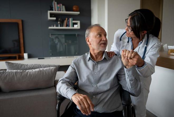 bañar a una persona con alzheimer