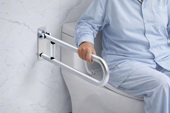 Adaptar baño personas mayores