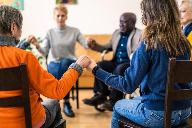 Actividad grupal de estimulación cognitiva en residencia