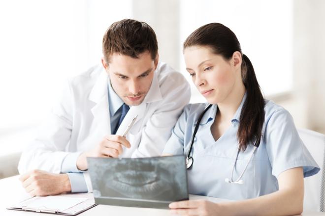 alteraciones huesos maxilares