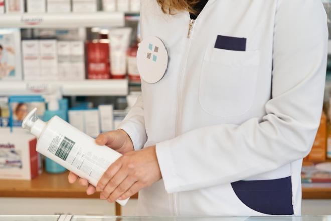 Cuidados de la dermatitis, candidiasis y escoceduras por el pañal en adultos