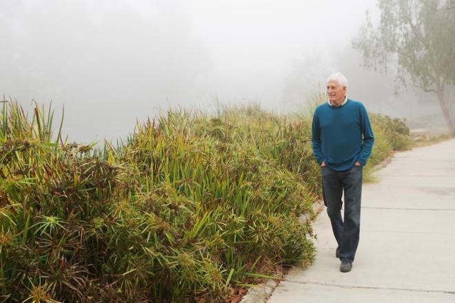 Qué es marcha festinante