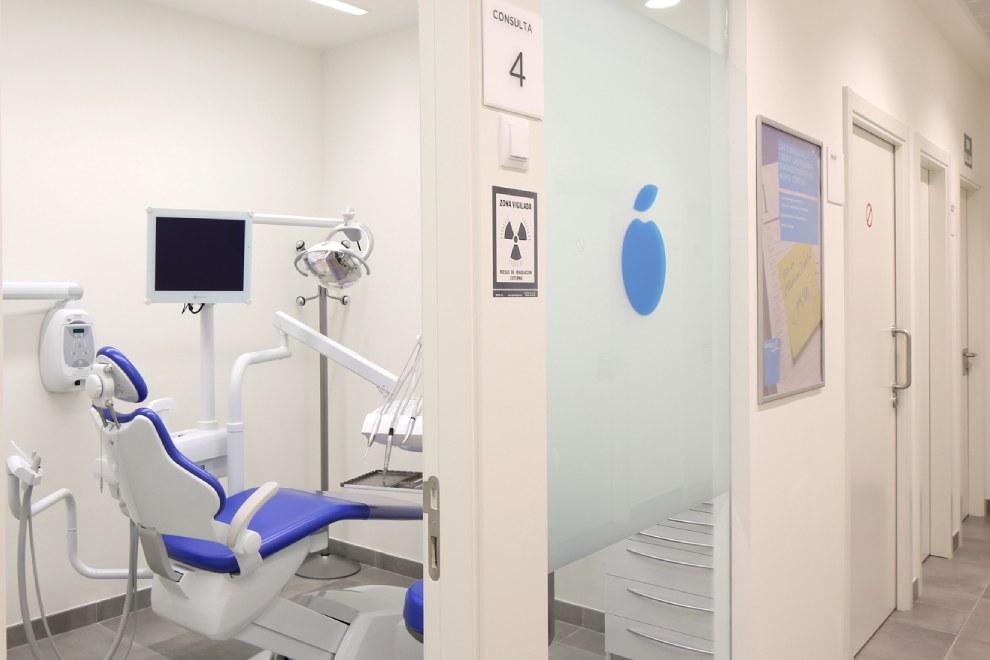 clínica dental sanitas palau