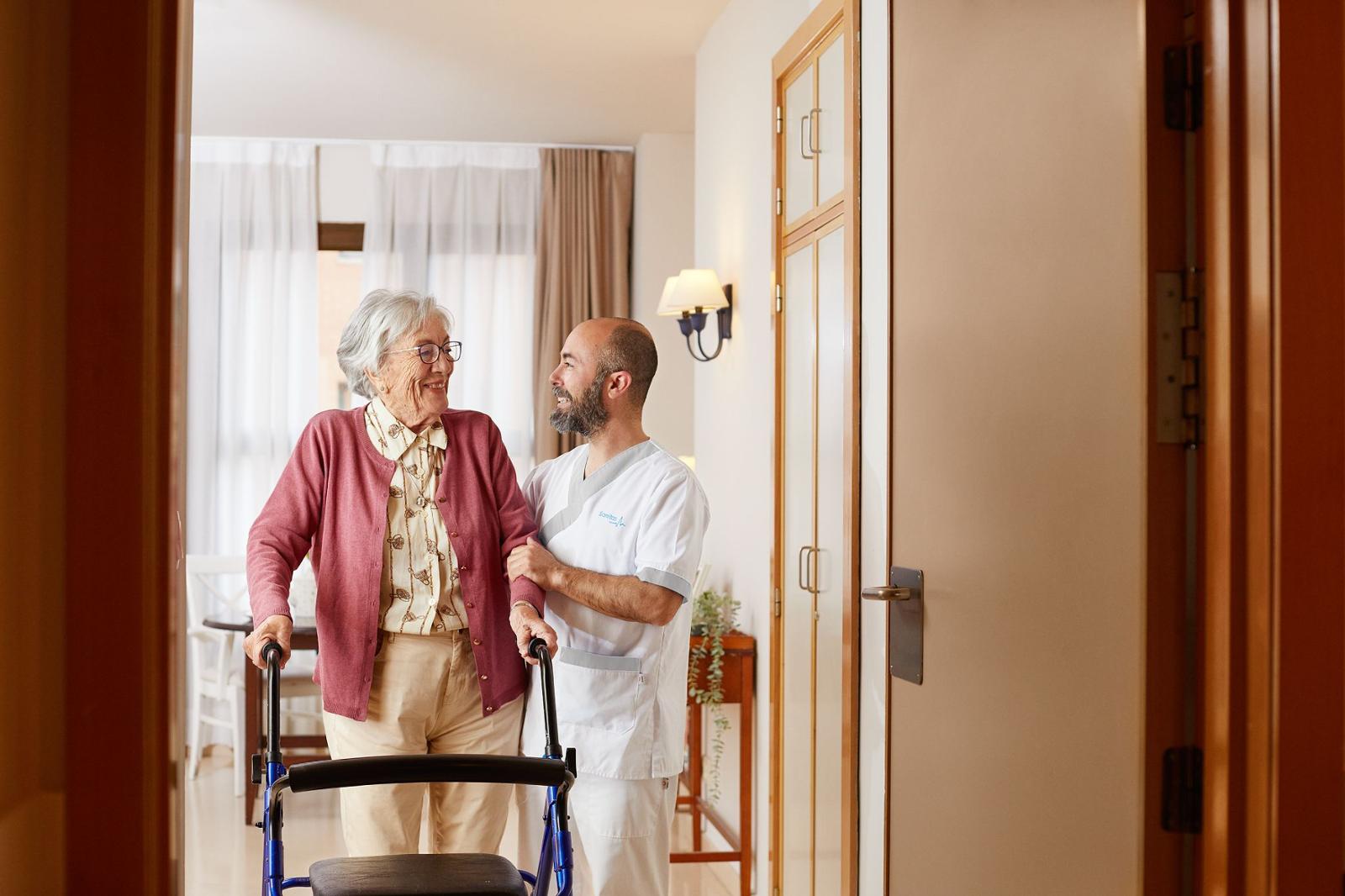 CCuidados a domicilio - Auxiliar de geriatria