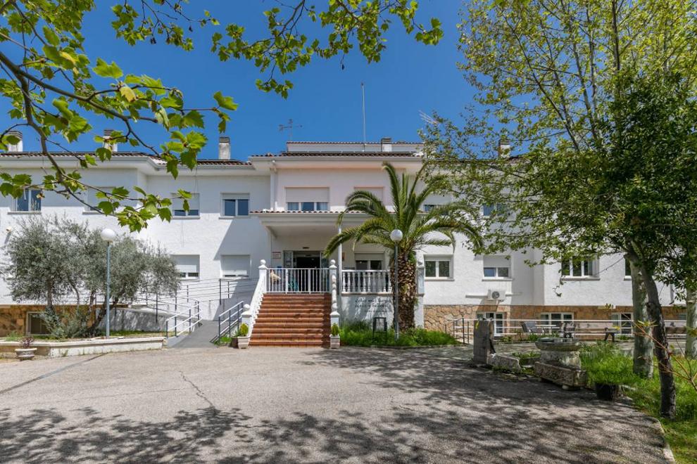 Fachada Residencia de mayores Almenara