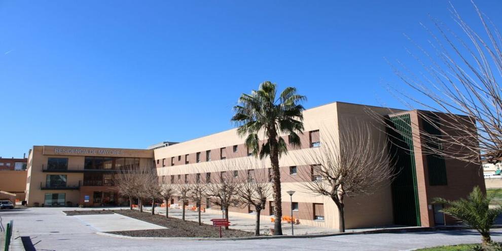 Fachada de la Residencia y Centro de Día Joaquina Eguaras