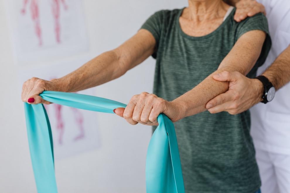 Fisioterapia a domicilio para mayores en Madrid 