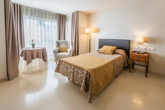 Habitación individual Residencia de mayores A Coruña