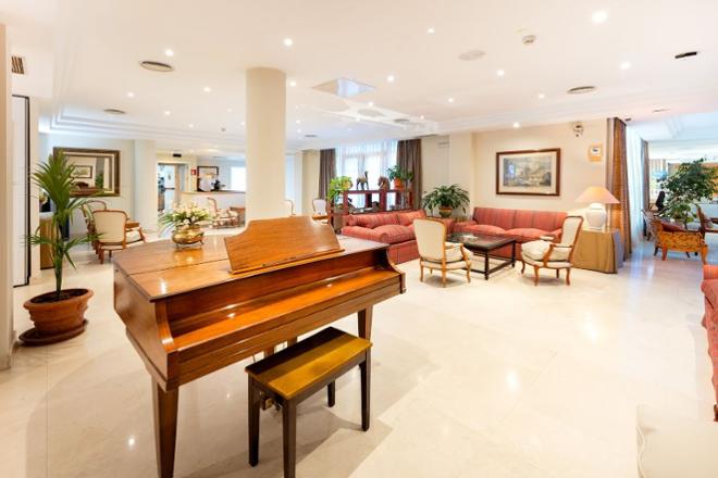 Centro Residencial Arturo Soria salón