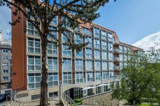 Fachada Residencia de mayores A Coruña