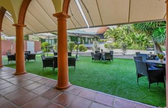 Centro Residencial Altanova patio