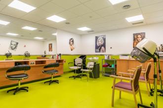 Residencia de mayores Colmenar Viejo peluqueria