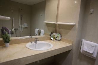 Residencia de mayores Consell de Cent baño