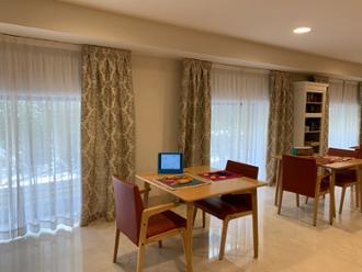 Residencia de mayores Consell de Cent sala de actividades