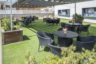 Terraza Residencia de mayores Cornellá 