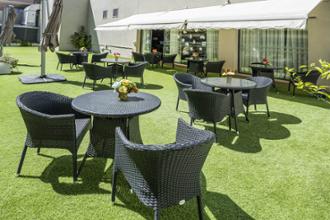 Terraza Residencia de mayores Cornellá 