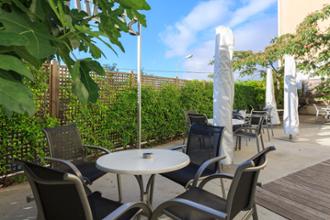 Residencia de mayores El Mirador terraza