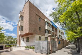 Residencia de mayores El Viso edificio