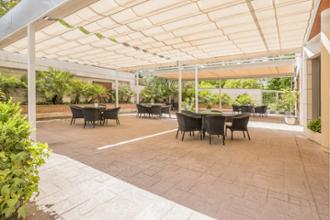 Residencia de mayores El Viso terraza