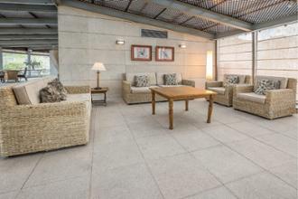 Residencia de mayores El Viso terraza