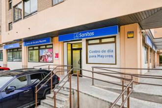 Fachada del Centro de Día Ilustración