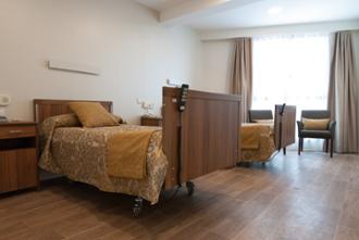 Habitación doble Residencia de mayores Jardines de Sabatini