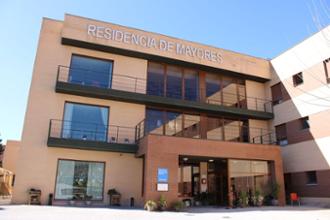 Fachada residencia y centro de día Joaquina Eguaras