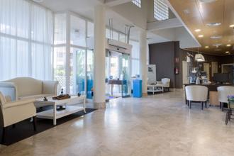 Entrada Residencia de mayores La Florida