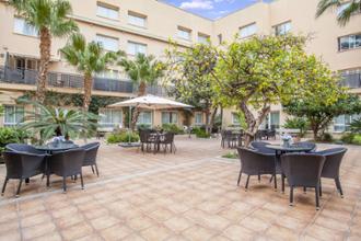 Patio Residencia de mayores La Seu