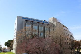 Fachada residencia y centro de día Pinar del Rey