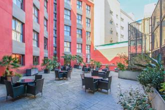 Patio Residencia y Centro de Dia Sagrada Familia