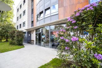 Entrada Residencia mayores Vigo