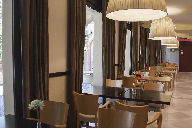 comedor residencia sanitas altanova