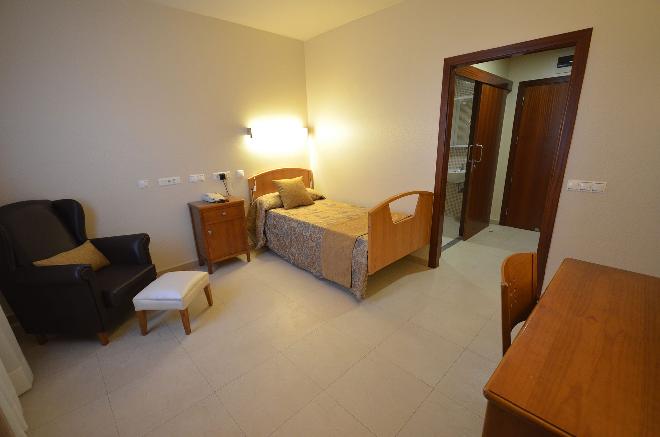 habitacion individual residencia mayores el palmeral