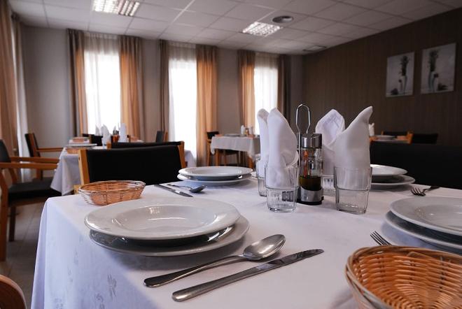 comedor residencia mayores guadarrama