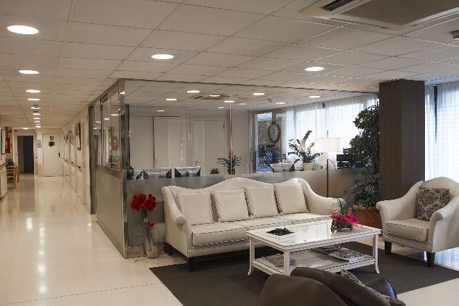 salon residencia mayores ilerda sanitas
