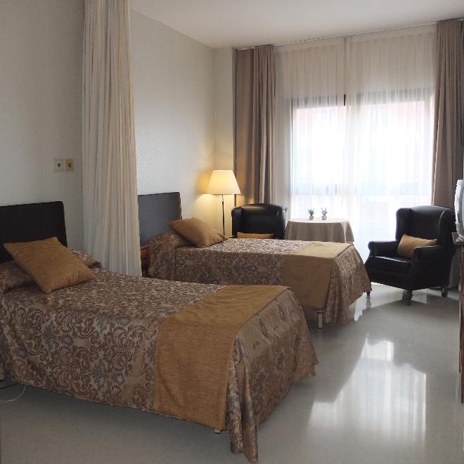habitacion residencia mayores les corts