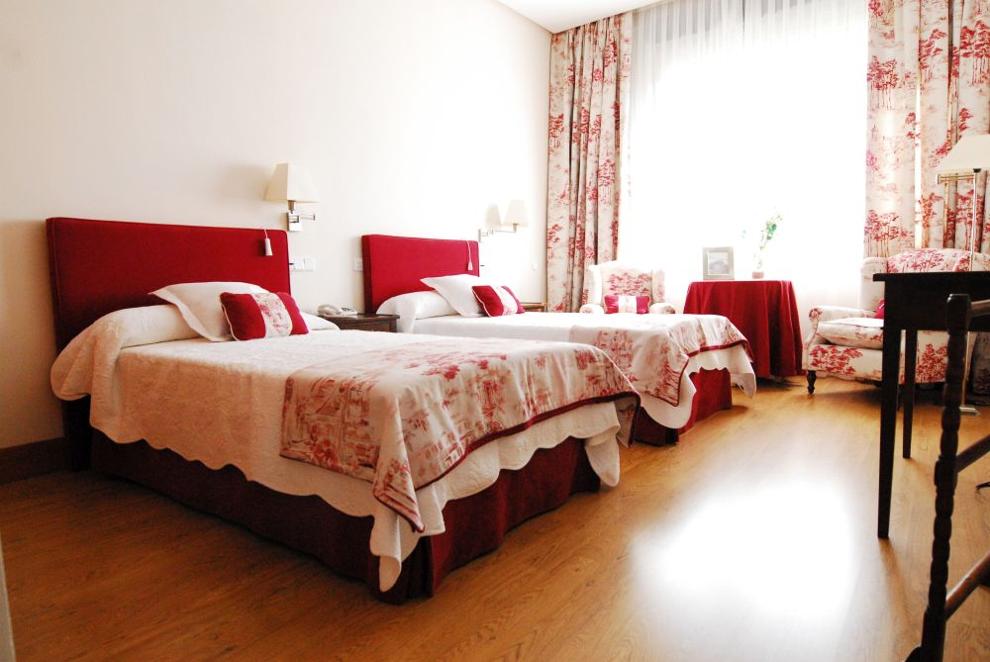 habitación doble residencia de mayores mirasierra
