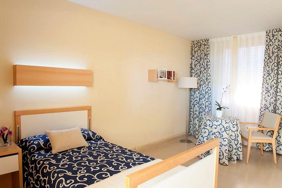 habitacion individual premium residencia tarragona
