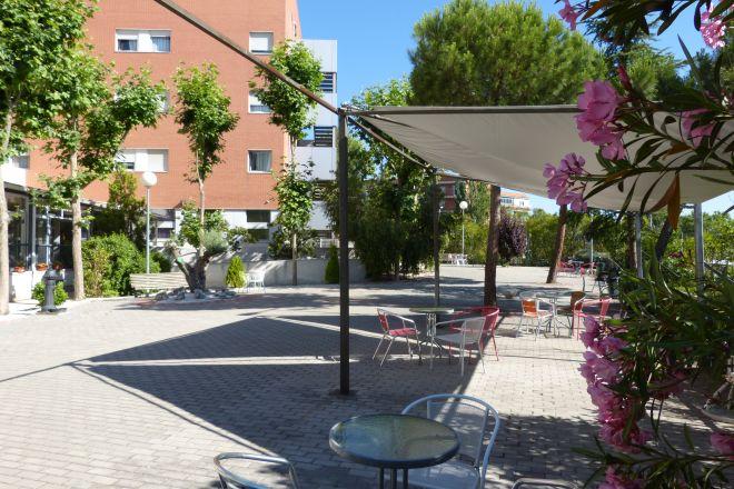 jardin residencia sanitas mayores Carabanchel