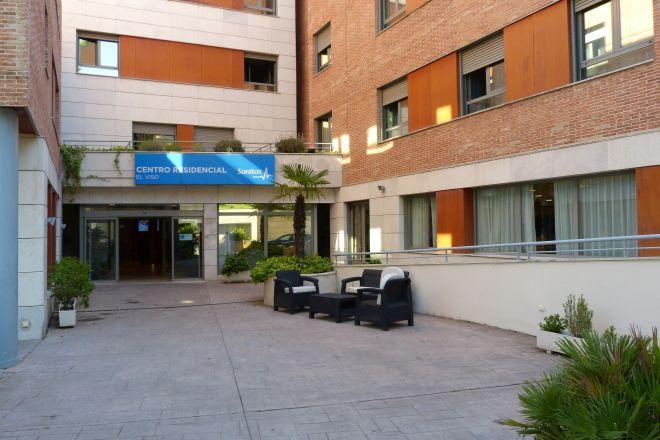 fachada sanitas mayores El Viso
