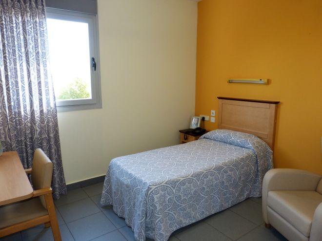 sanitas mayores Carabanchel habitación individual