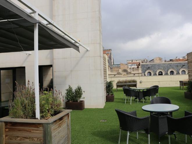 terraza residencia mayores consell de cent
